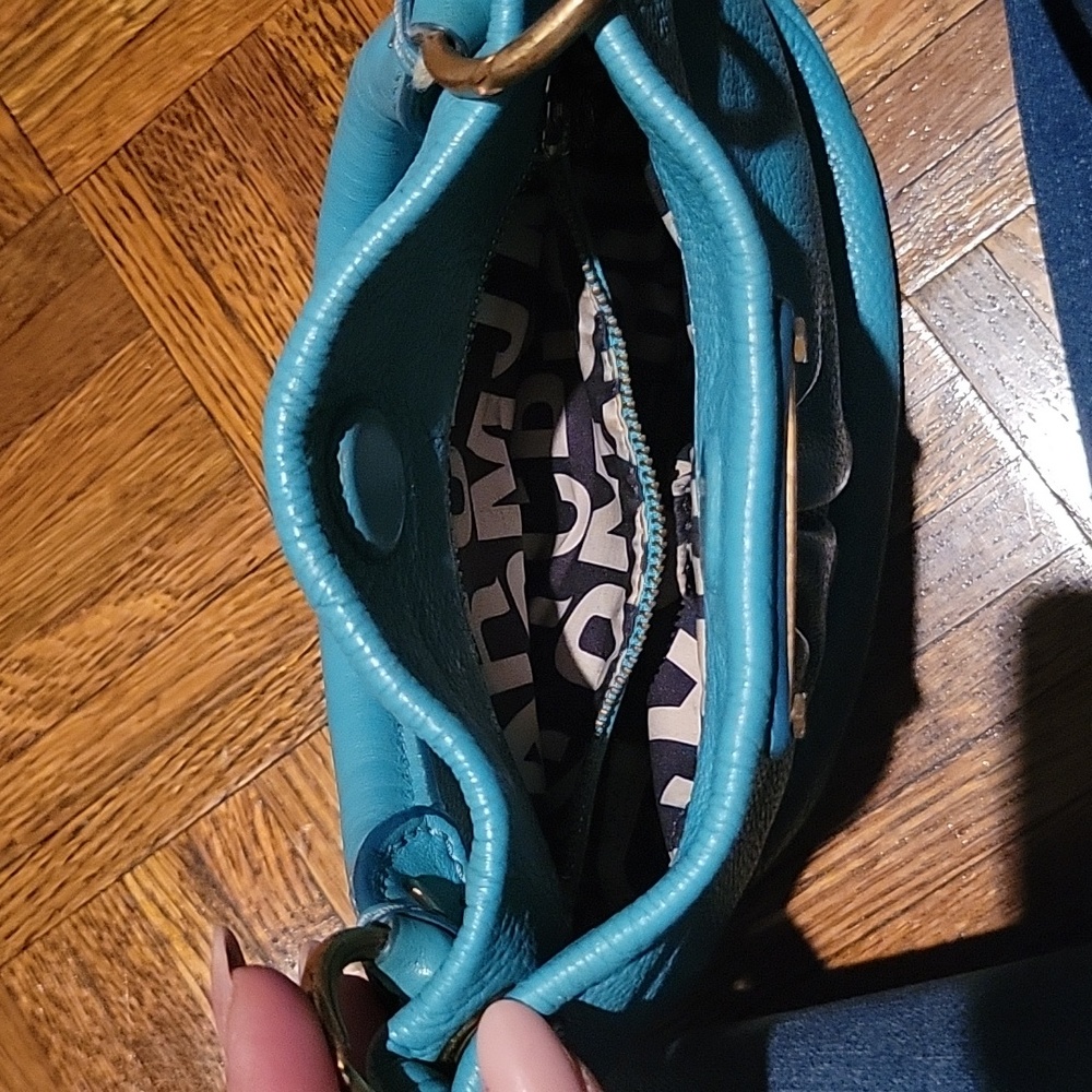Marc Jacob's small purse - Picture 3 of 5